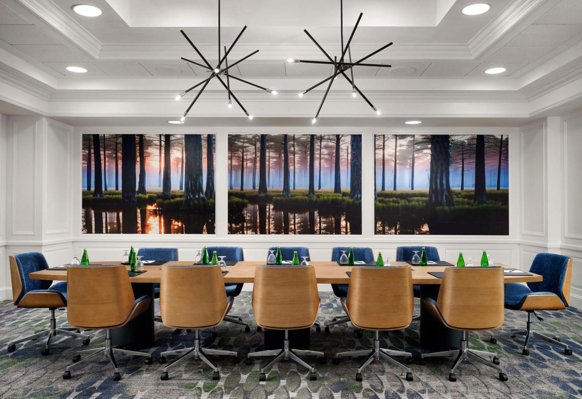 Отель Hilton New Orleans Airport Кеннер Экстерьер фото